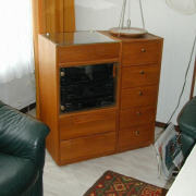 Wohnzimmermöbel in Rüster geölt