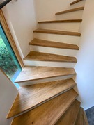 Stufen aus Fertigpakett Eiche