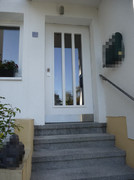 Haustür weiß, 2 Sprossen